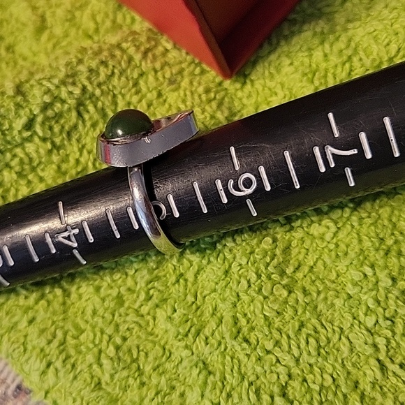 Vintage Beautiful Ring - Picture 3 of 3